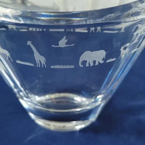 Mikasa Safari Etched Pocket Vase - Picture 3 of 9